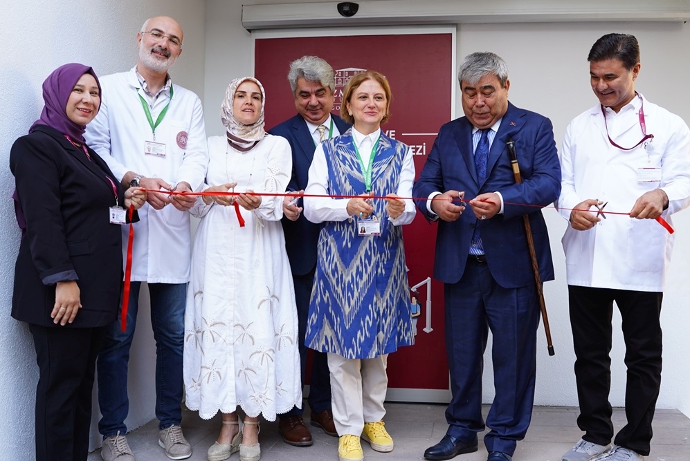 Bezmialem En Kapsamlı Robotlu Fizik Tedavi ve Rehabilitasyon Merkezini Açtı